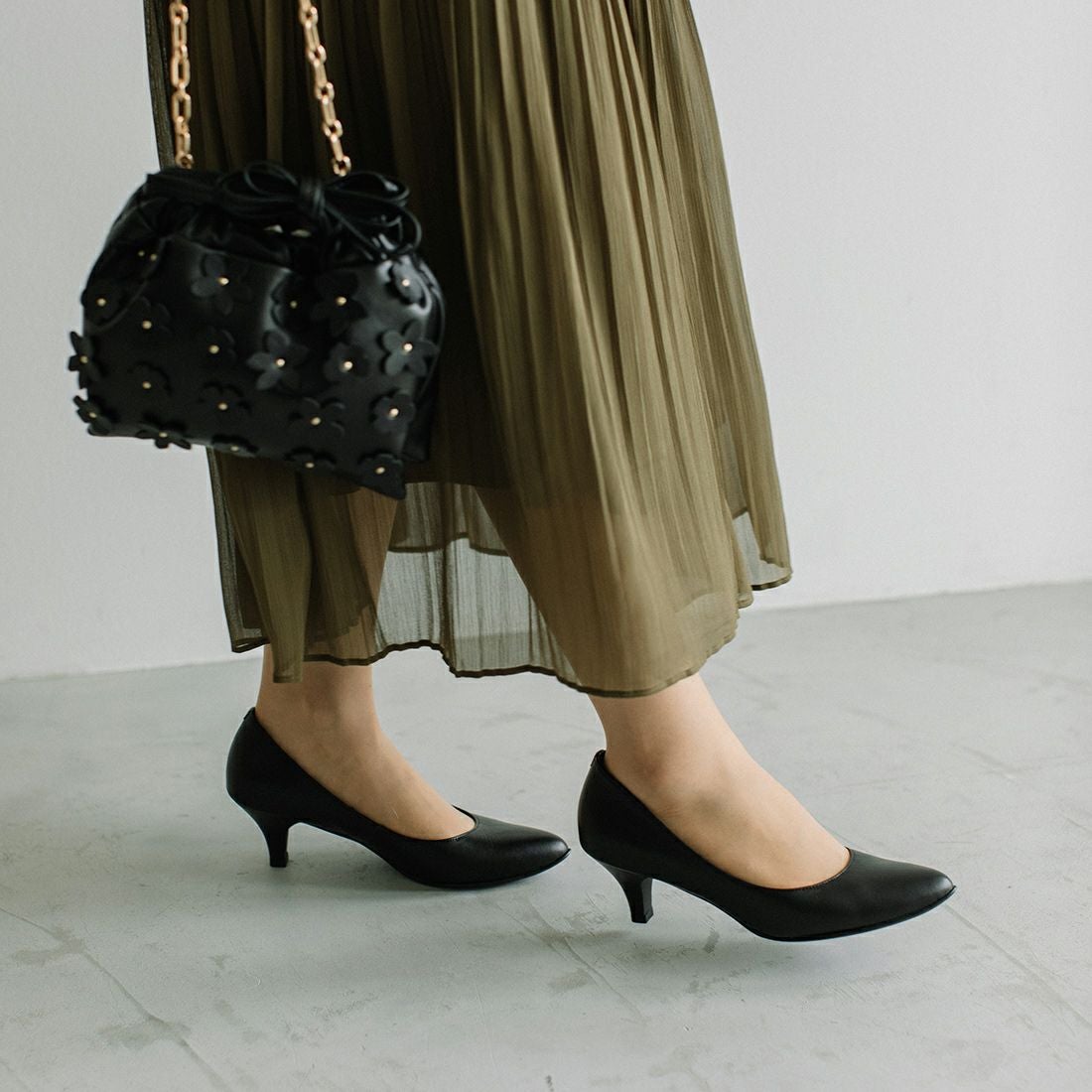 WASHINGTON シンプル型押しレザーパンプス|銀座ワシントン 公式サイト