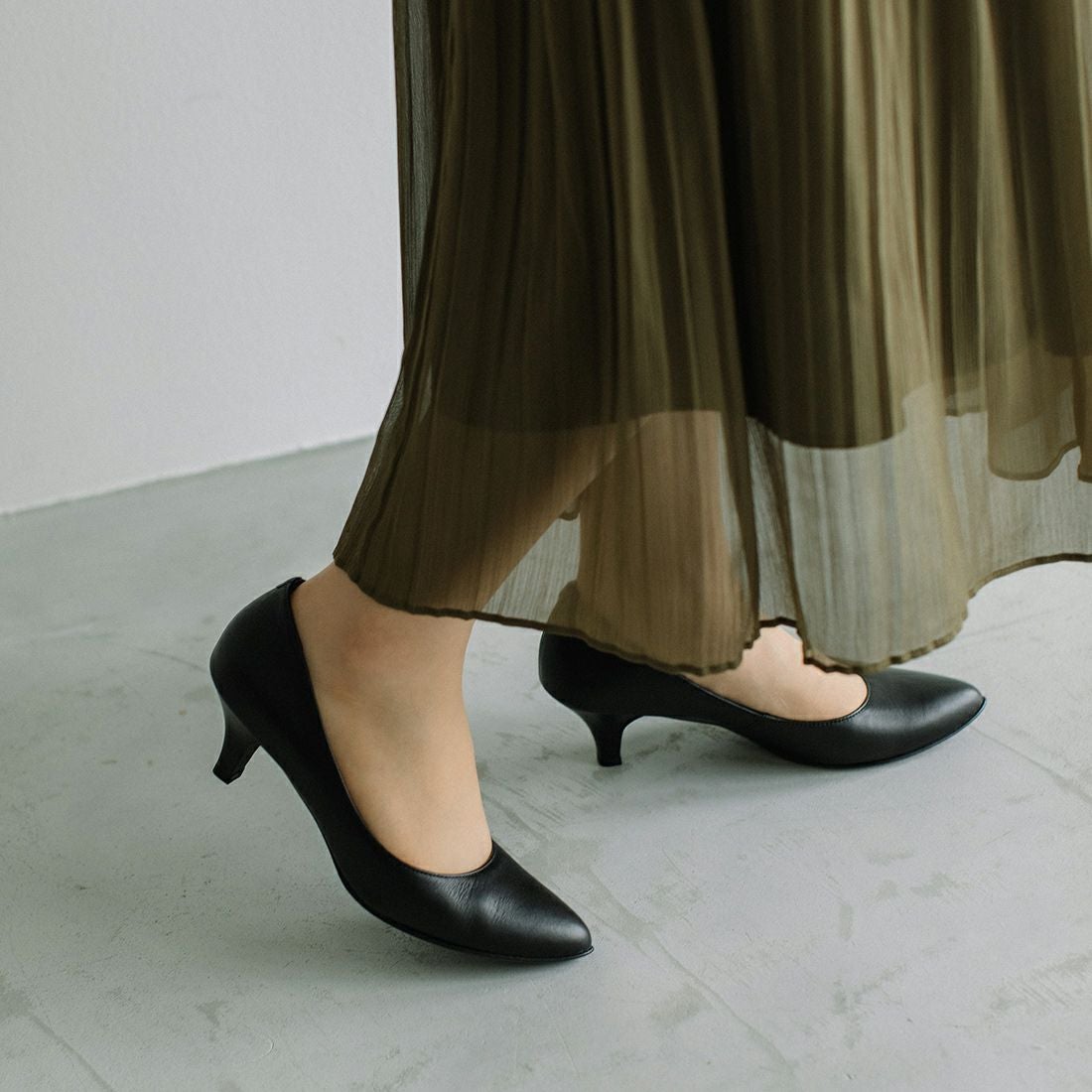 WASHINGTON シンプル型押しレザーパンプス|銀座ワシントン 公式サイト