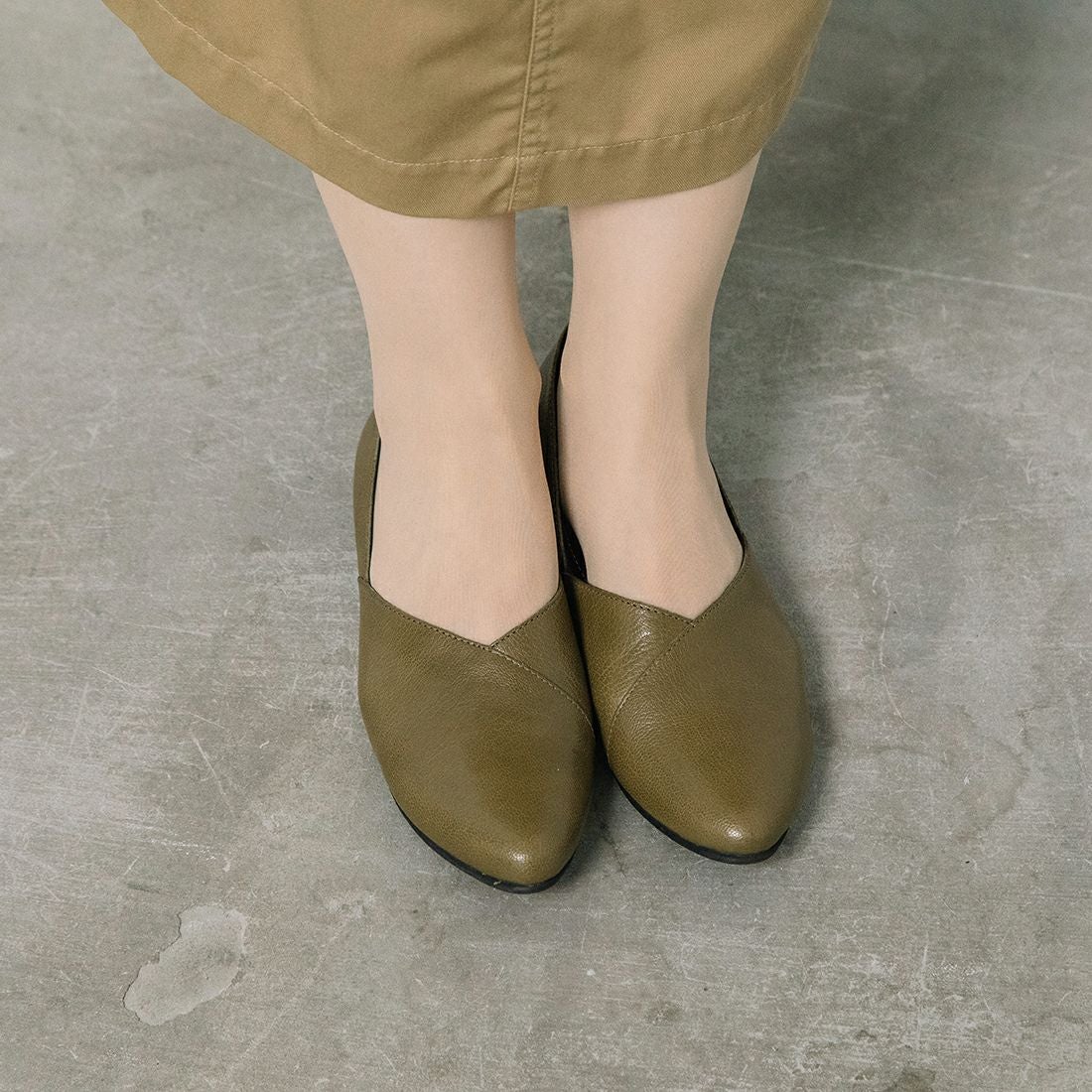 yuko imanishi+ Vカットデザインフラットシューズ IBUKI|銀座