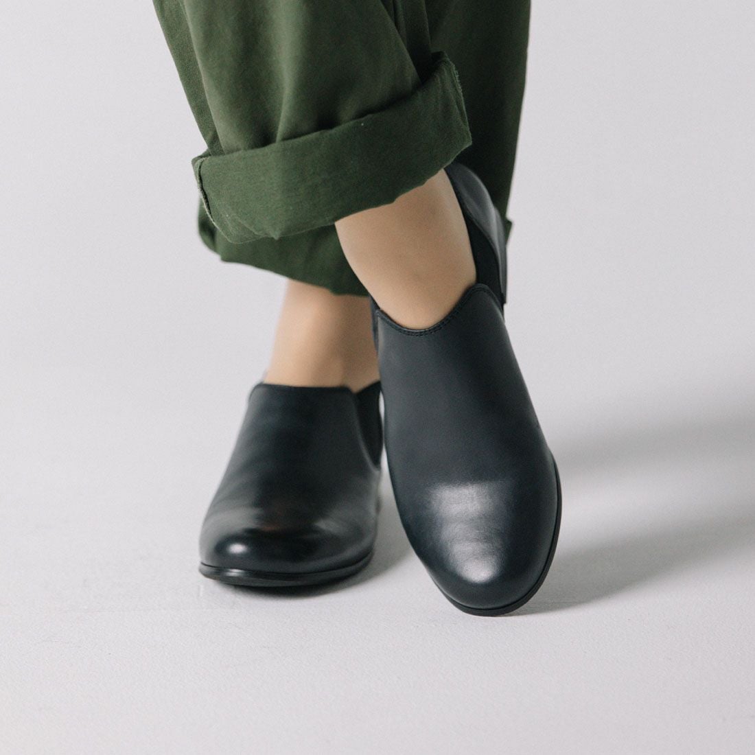 WASH×whoop'-de-doo' サイドゴアフラットシューズ|銀座ワシントン 公式