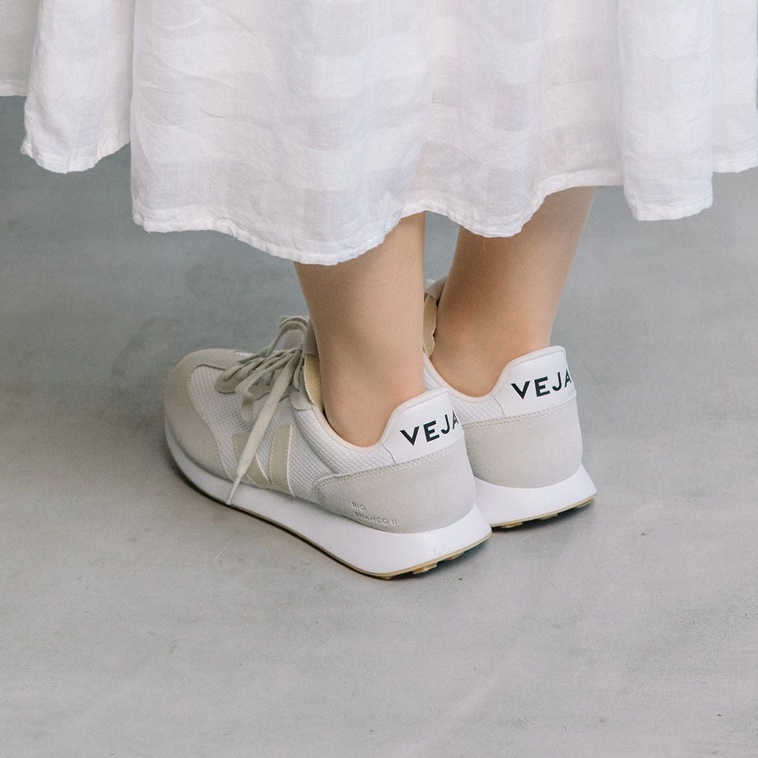 VEJA メッシュスエードスニーカー|銀座ワシントン 公式サイト