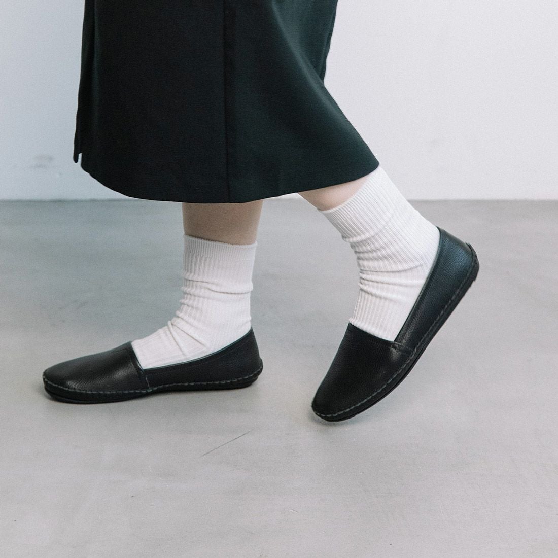 HACHI ナチュラルレザーフラットシューズ|銀座ワシントン 公式サイト