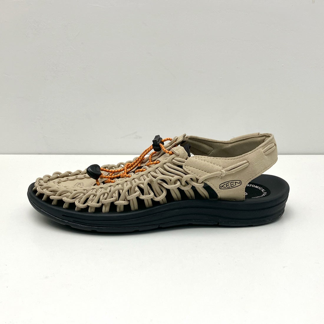 KEEN UNEEK メンズサイズサンダル|銀座ワシントン 公式サイト