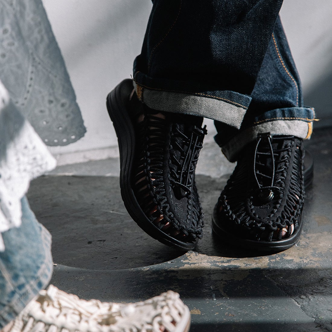 KEEN UNEEK メンズサイズサンダル|銀座ワシントン 公式サイト