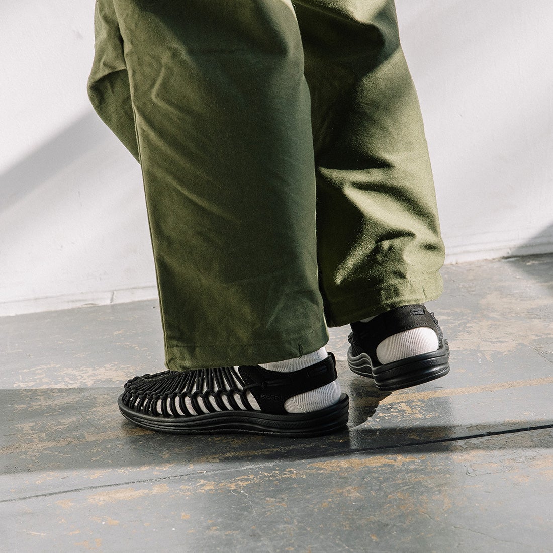 KEEN UNEEK メンズサイズサンダル|銀座ワシントン 公式サイト