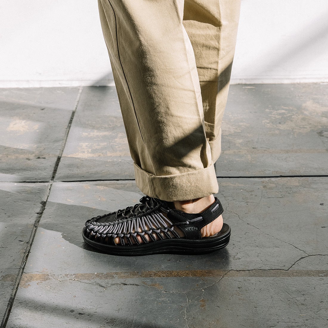 KEEN UNEEK メンズサイズサンダル|銀座ワシントン 公式サイト