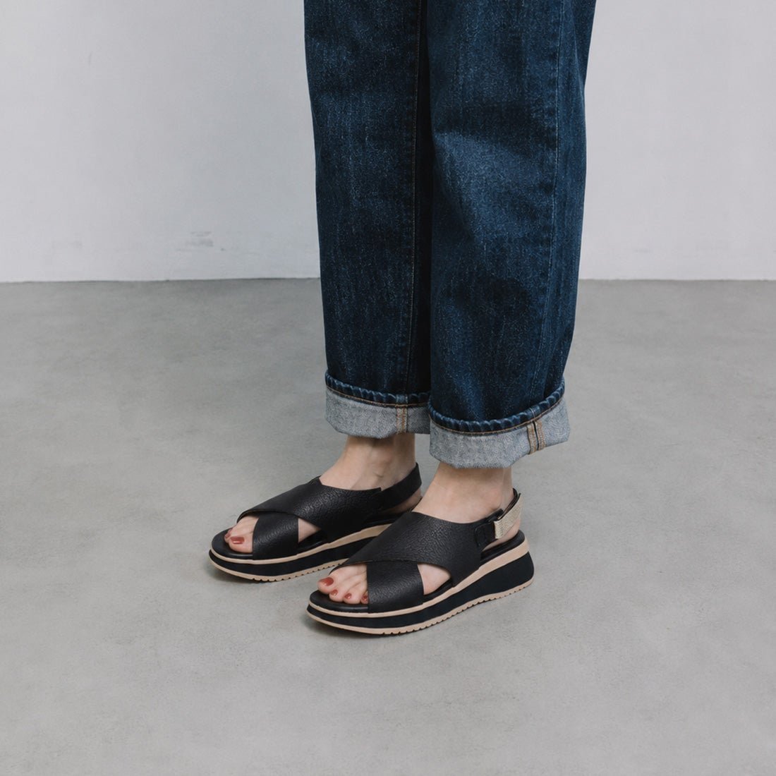 OH MY SANDALS クロスベルトバックストラップサンダル|銀座ワシントン
