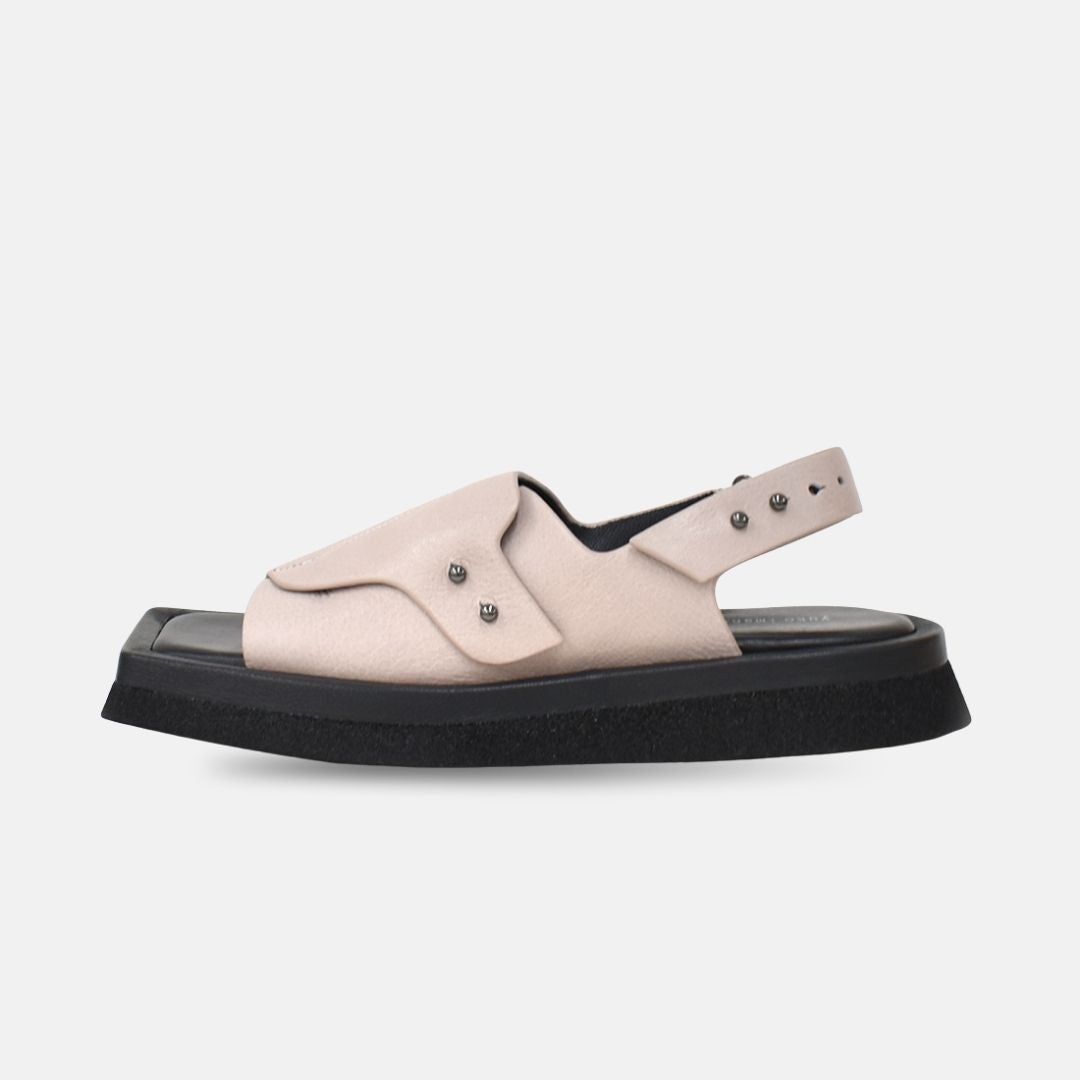 返品不可 [SALE] yuko imanishi+ バックベルトサンダル CHISA 40|銀座