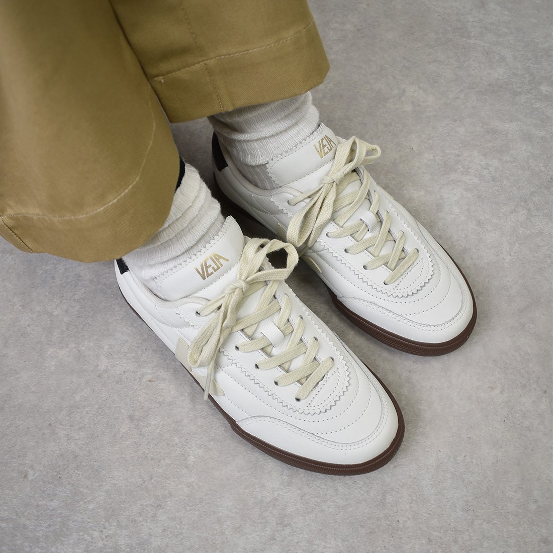 VEJA レトロスニーカー PANENKA|銀座ワシントン 公式サイト