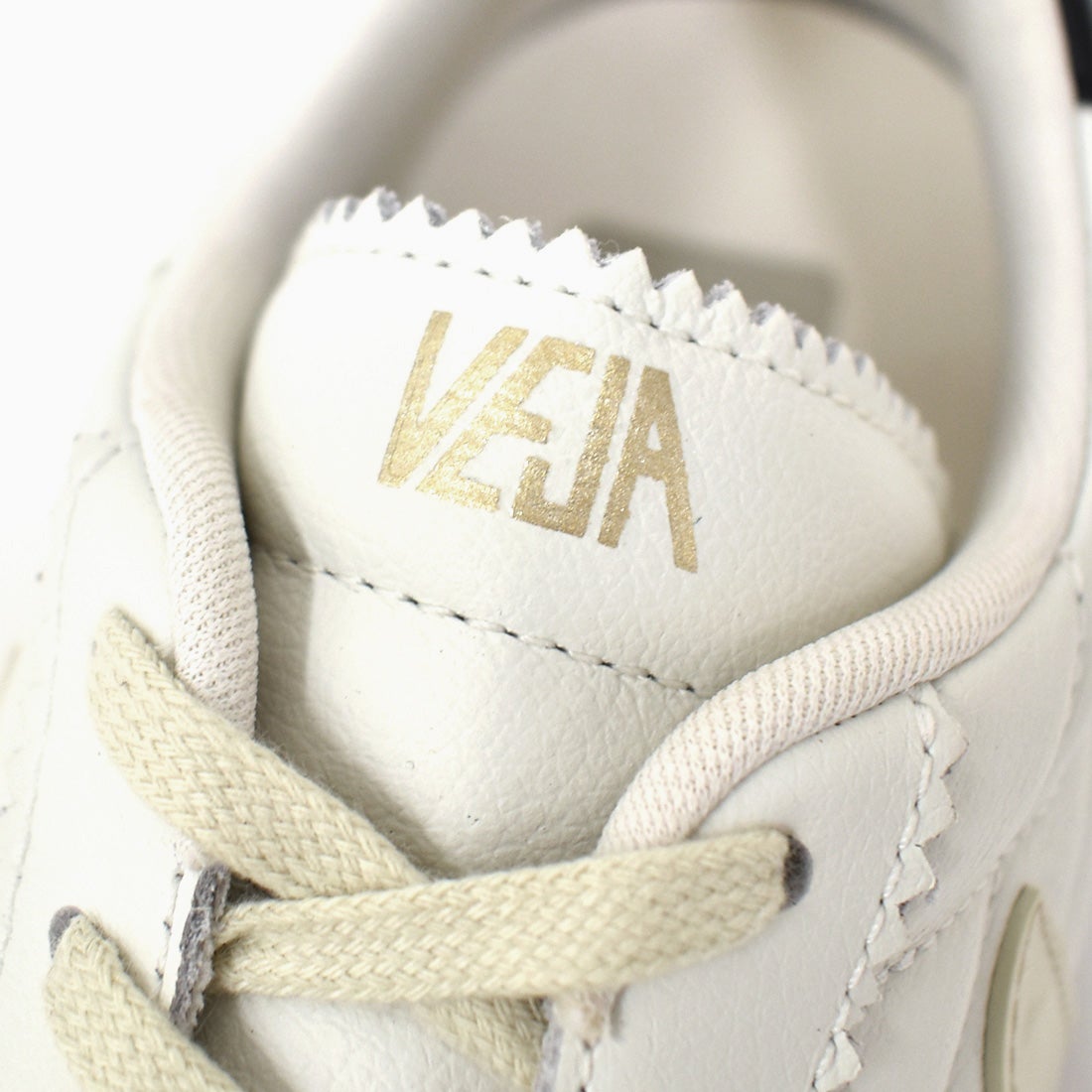 VEJA レトロスニーカー PANENKA|銀座ワシントン 公式サイト